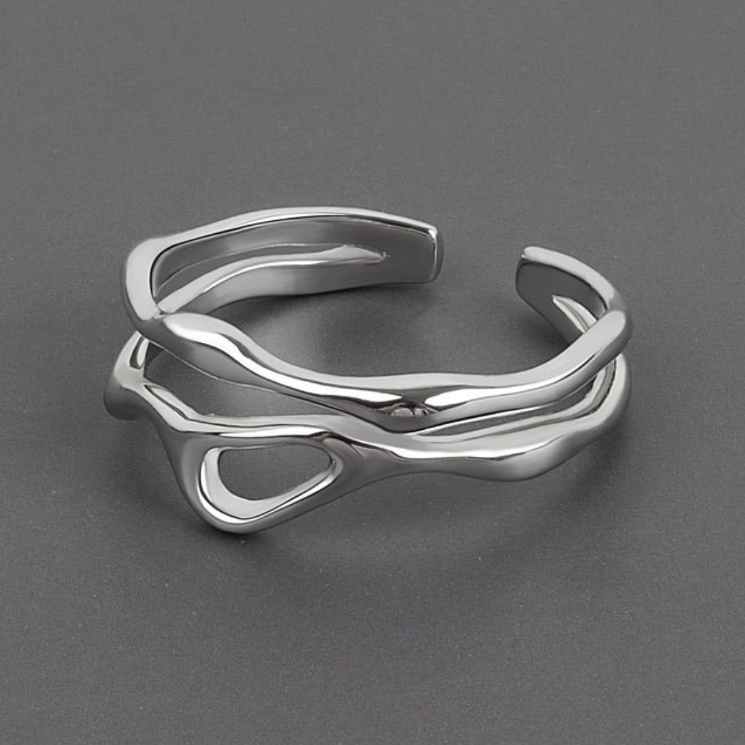 Adjustable 925 Sterling Silver Ring in the shape of a tree branch