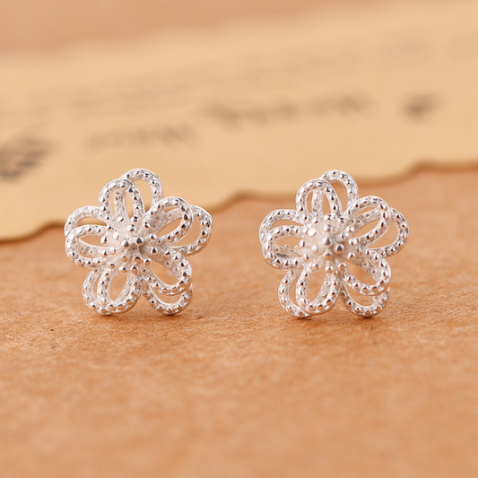 Earrings with a fine flower with 5 petals made of 925 sterling silver