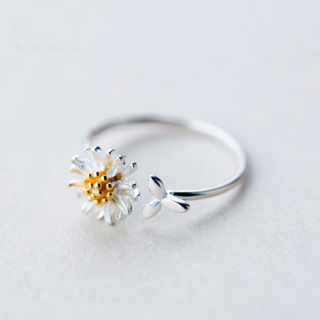 Adjustable 925 Sterling Silver hand-painted Daisy Ring