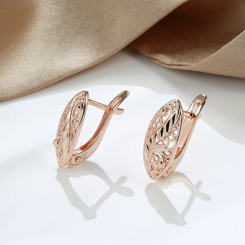 Luxurious earrings in the shape of a flower, plated with 18-carat pink gold - AC