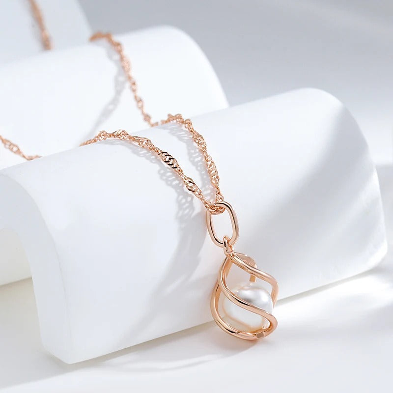 18K Rose Gold Plated Elegant Geometric Hollow Pearl heart pendant Necklace