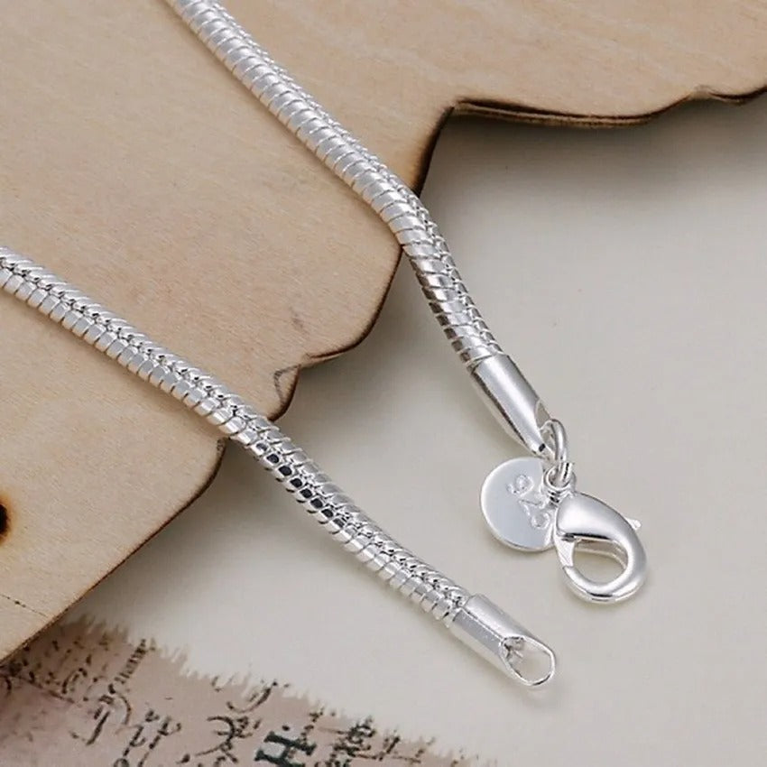 Simple 925 sterling silver bracelet with simple candlestick