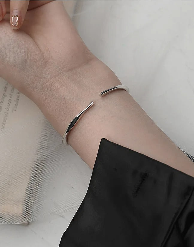 Thick bracelet made of 925 sterling silver irregular adjustable